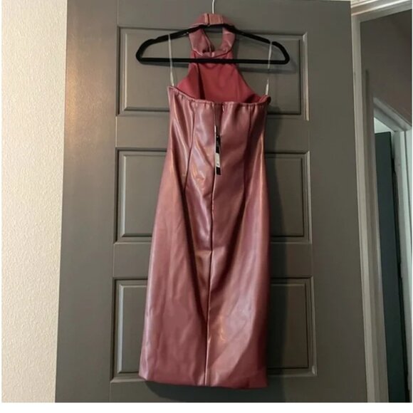 Fashion nova women’s faux leather halter midi dress in burgundy size small NWT - Picture 3 of 5